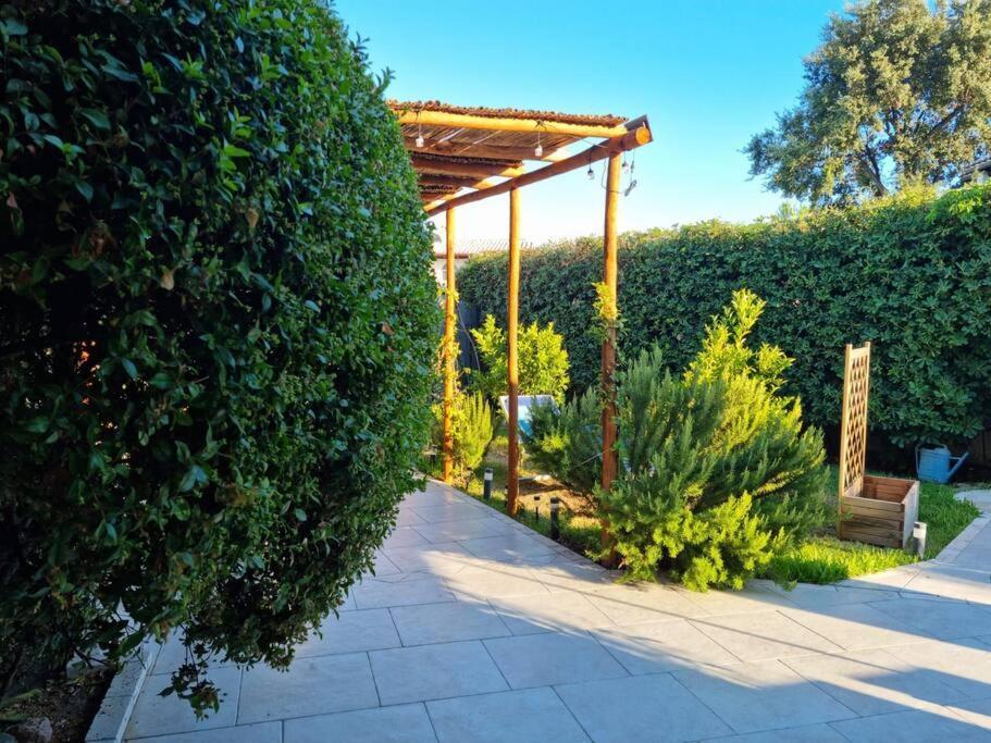 Villa Tea, Residenza Incantevole Con Giardino . Flumini di Quartu Ngoại thất bức ảnh